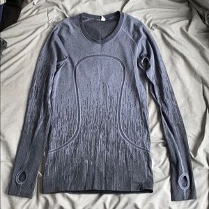 Lululemon Swiftly Tech Long Sleeve - Blue
